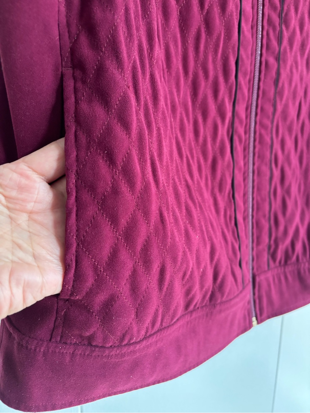 Alia Quilted Sleeveless Vest in Deep Berry - Picture 5 of 10